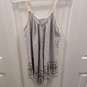 Sleeveless floral tunic